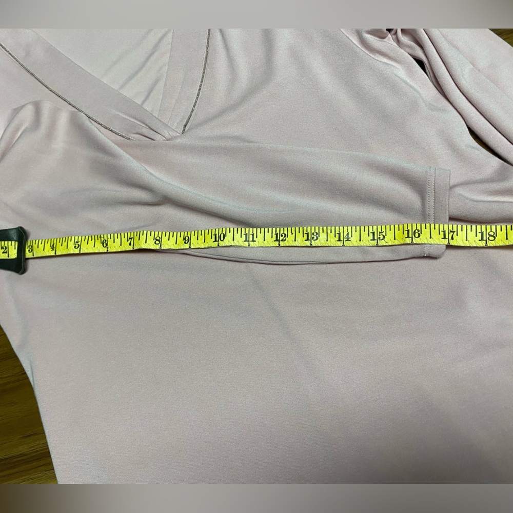 WHBM pullover Top - Picture 8 of 8